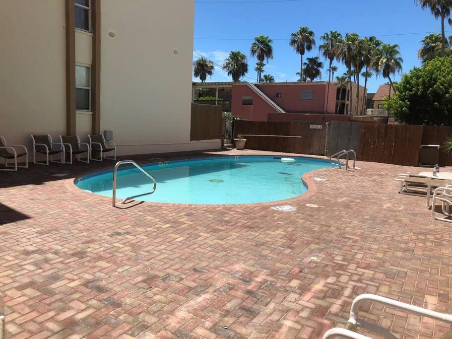 2 Bed 2 Bath 1St Floor Condo W Pool By Beach جنوب جزيرة بادري المظهر الخارجي الصورة