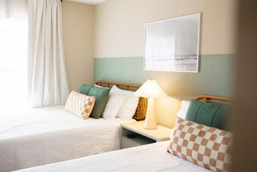 2 Bed 2 Bath 1St Floor Condo W Pool By Beach جنوب جزيرة بادري المظهر الخارجي الصورة